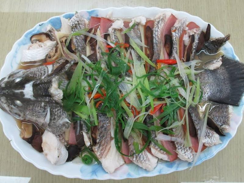 三色鱸魚片