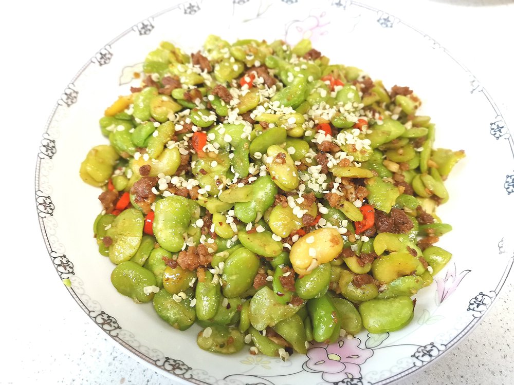 火麻仁肉末炒鮮蠶豆