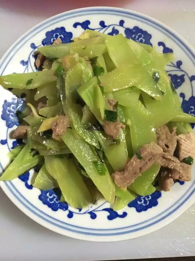 萵筍炒肉