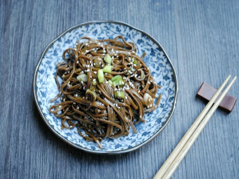 涼拌醬油蕎麥面