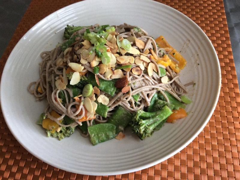 杏仁醬蕎麥面