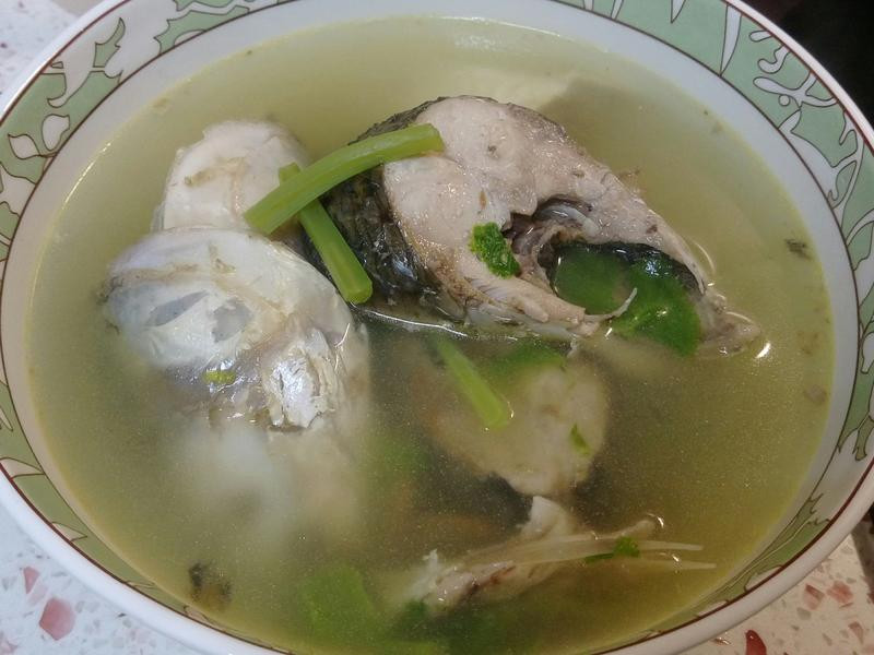 山葵莖草魚湯